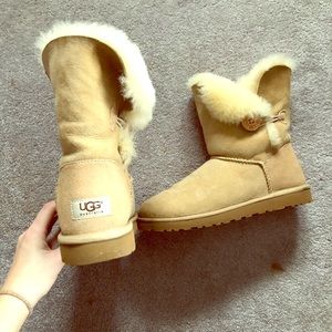UGG Bailey Button Woman’s Boots